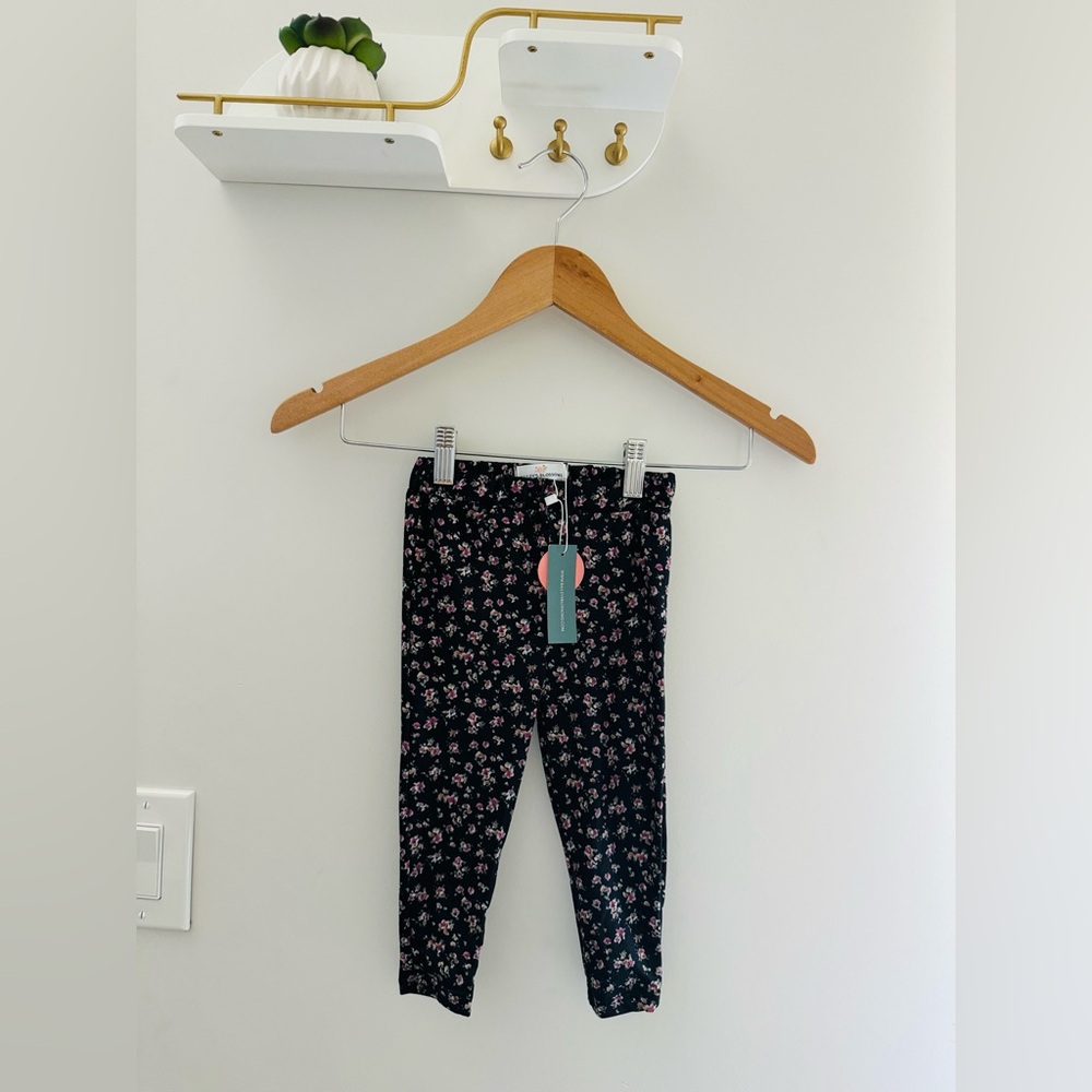 Bailey Blossoms leggings